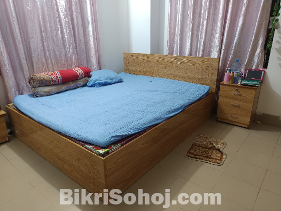 মালেয়শিয়ান বোর্ডের খাট